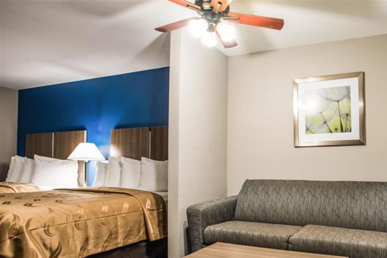 Quality Suites Lake Charles Downtown Dış mekan fotoğraf